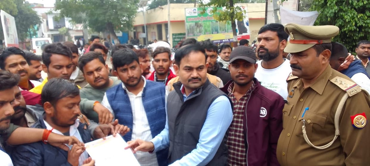 Demand for CBI investigation into the murder of Karni Sena president, protest