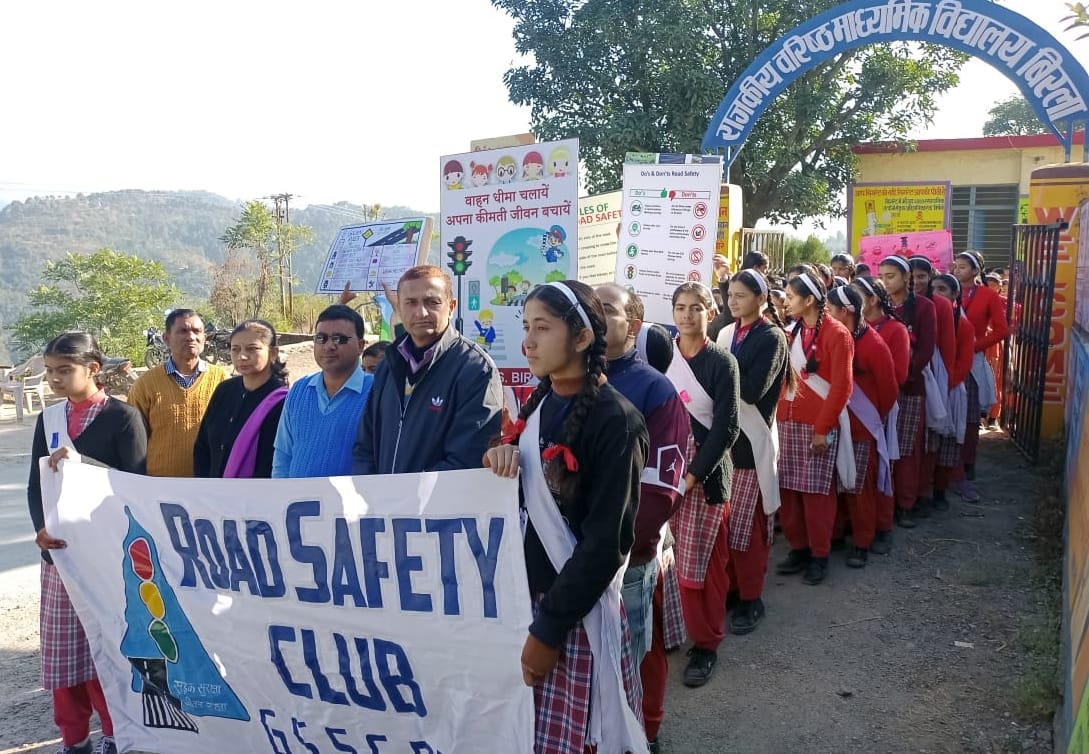 students learnt road safety rules in birla school
