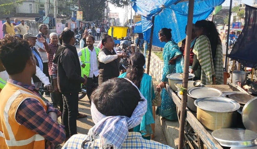 Encroachment removed from Farenda Road