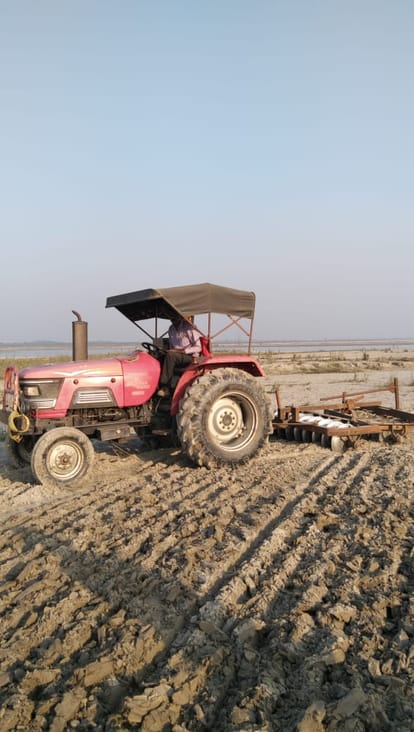 Land received after joint demarcation, lessor's face blossomed