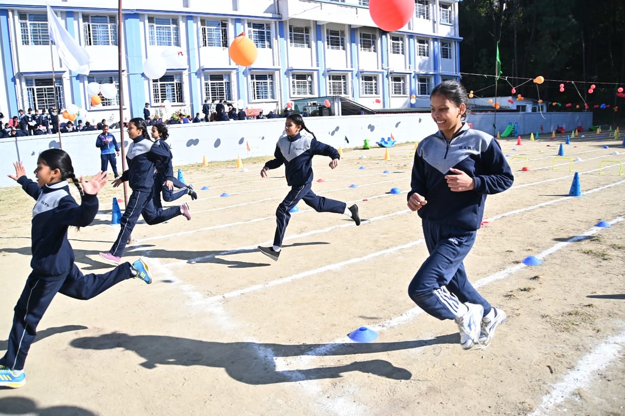 Jashn and Anna beat everyone in 30 meter race