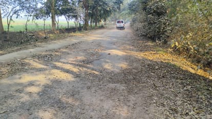 Budget passed, tender also issued... but the turn to build the road did not come.