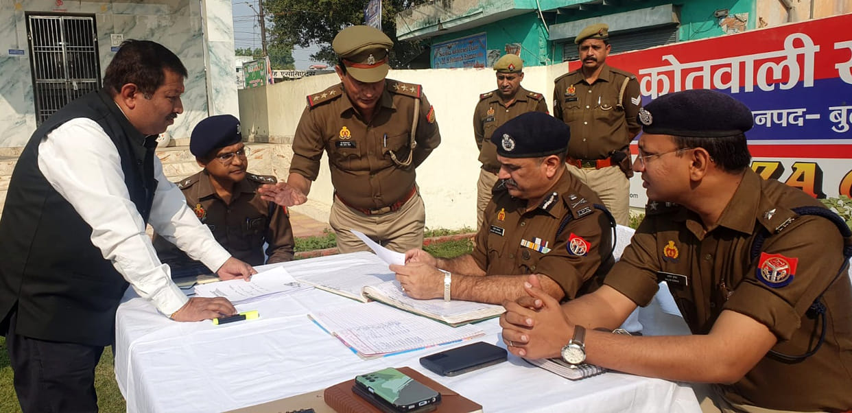 ADG reprimanded for not resolving complaints for one year
