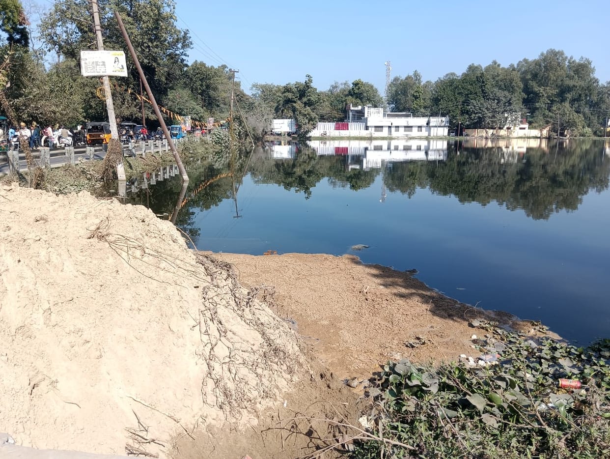 Beautification of the city's largest Gauhaniya pond begins