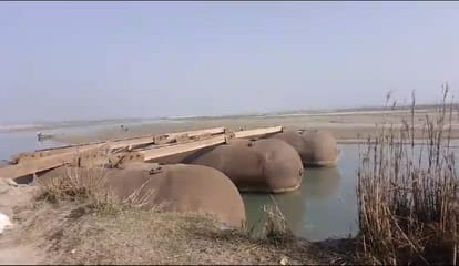 Second pontoon bridge on Sharda river also started getting ready
