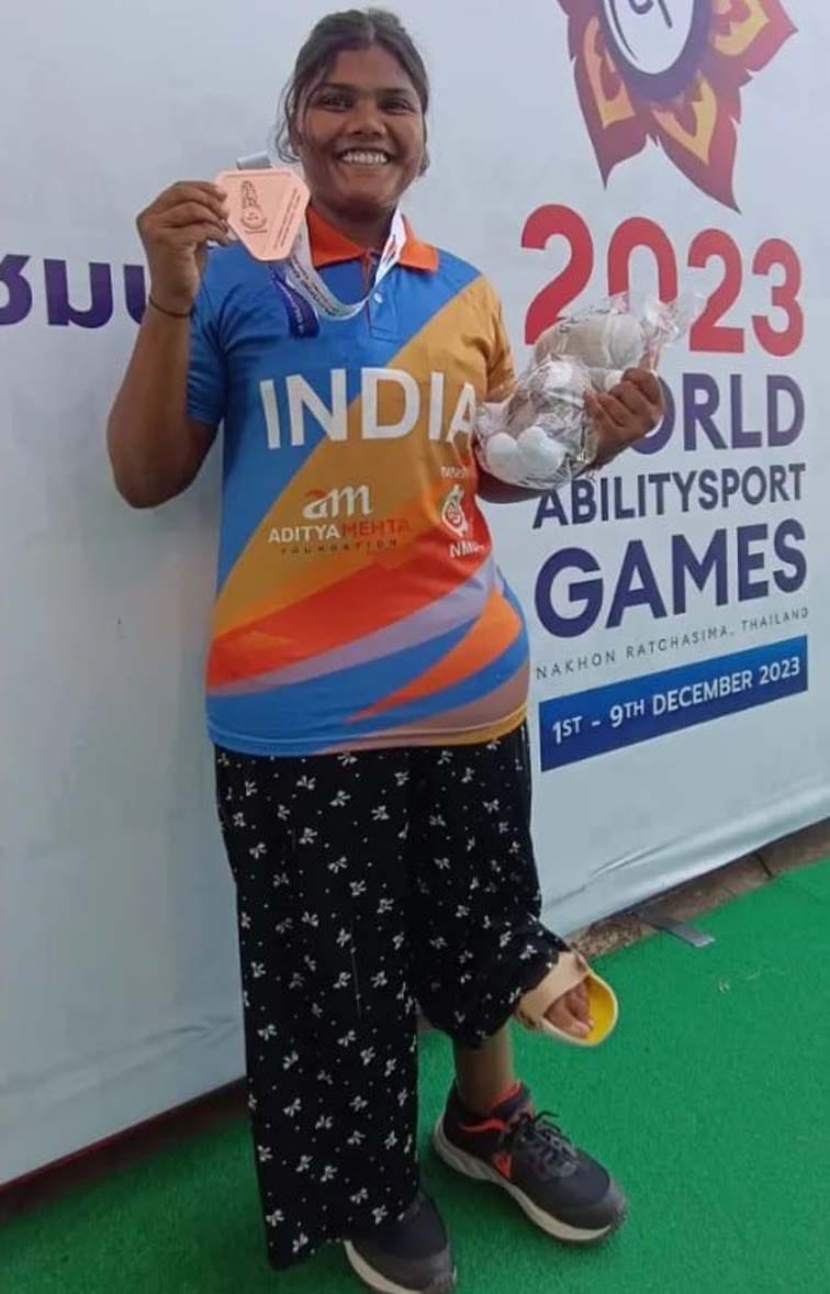 The country shines in the light of light, three medals won in Thailand with the help of artificial leg