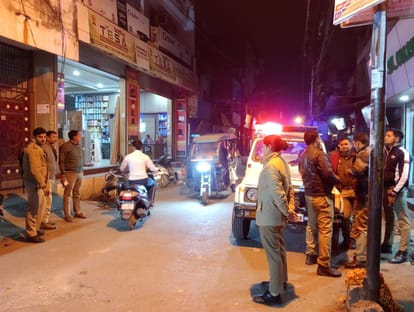 Fight between two parties over money transaction, police deployed