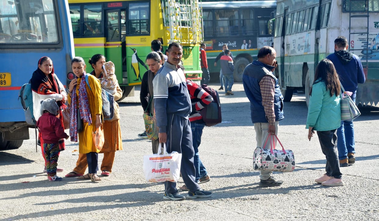 62 HRTC buses will start running for Dharamshala from 5 am.