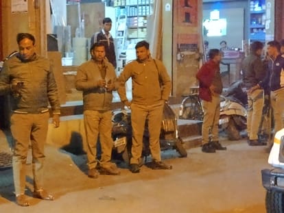 Police force remained deployed on Lal Road after the dispute