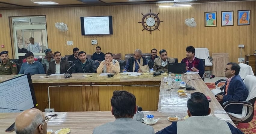 Make electricity bills of entrepreneurs on time: DM