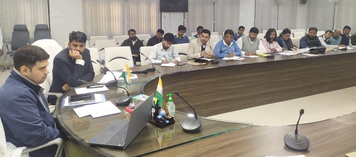 DM angry on finding poor progress of Ghughli Municipal Body