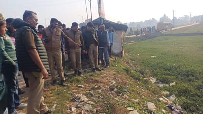 The dead body of a young man who had gone out to work was found in a pond located on the side of the highway.