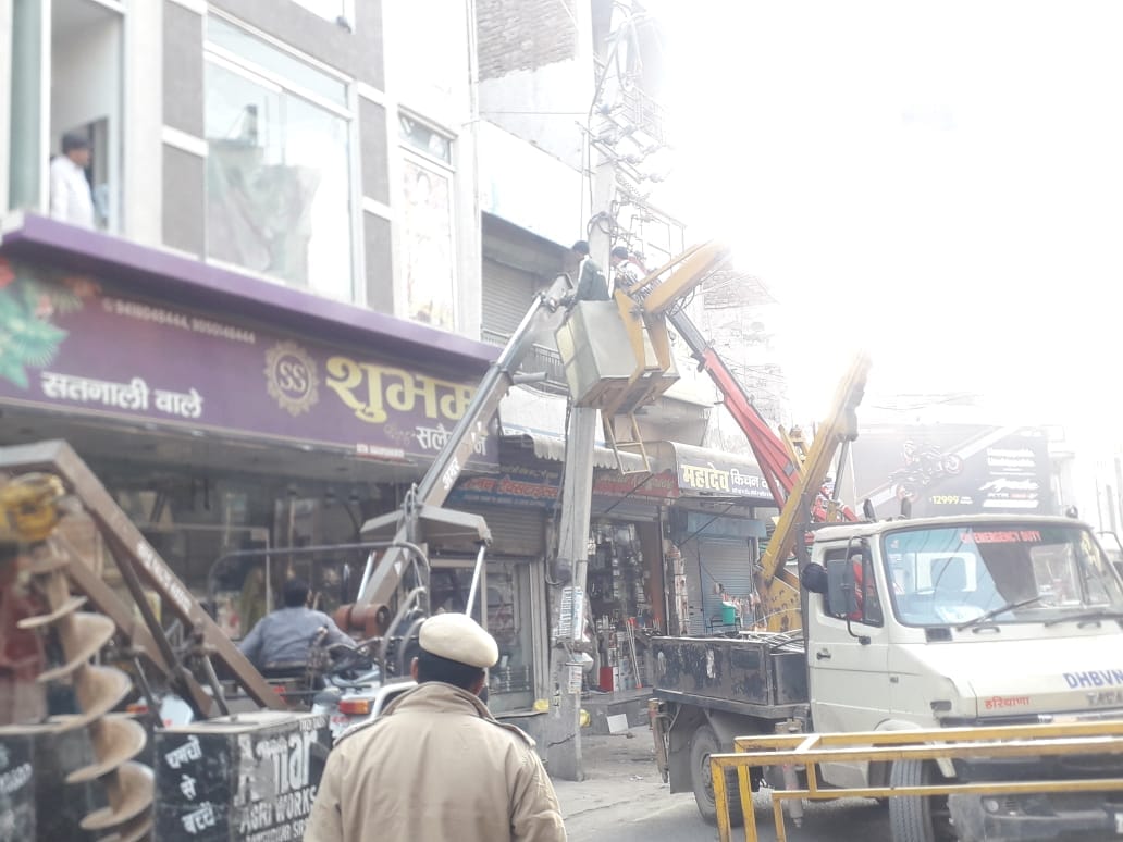 Pole and transformer bent due to vehicle collision, team reached after 12 hours