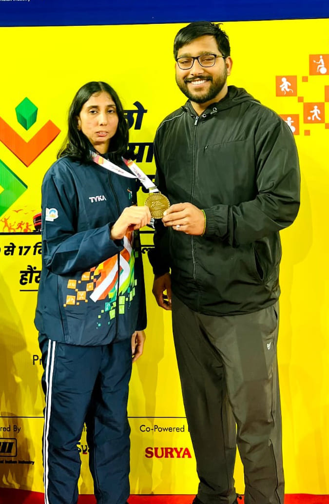 Neeraj overcomes disability and wins gold medal in badminton