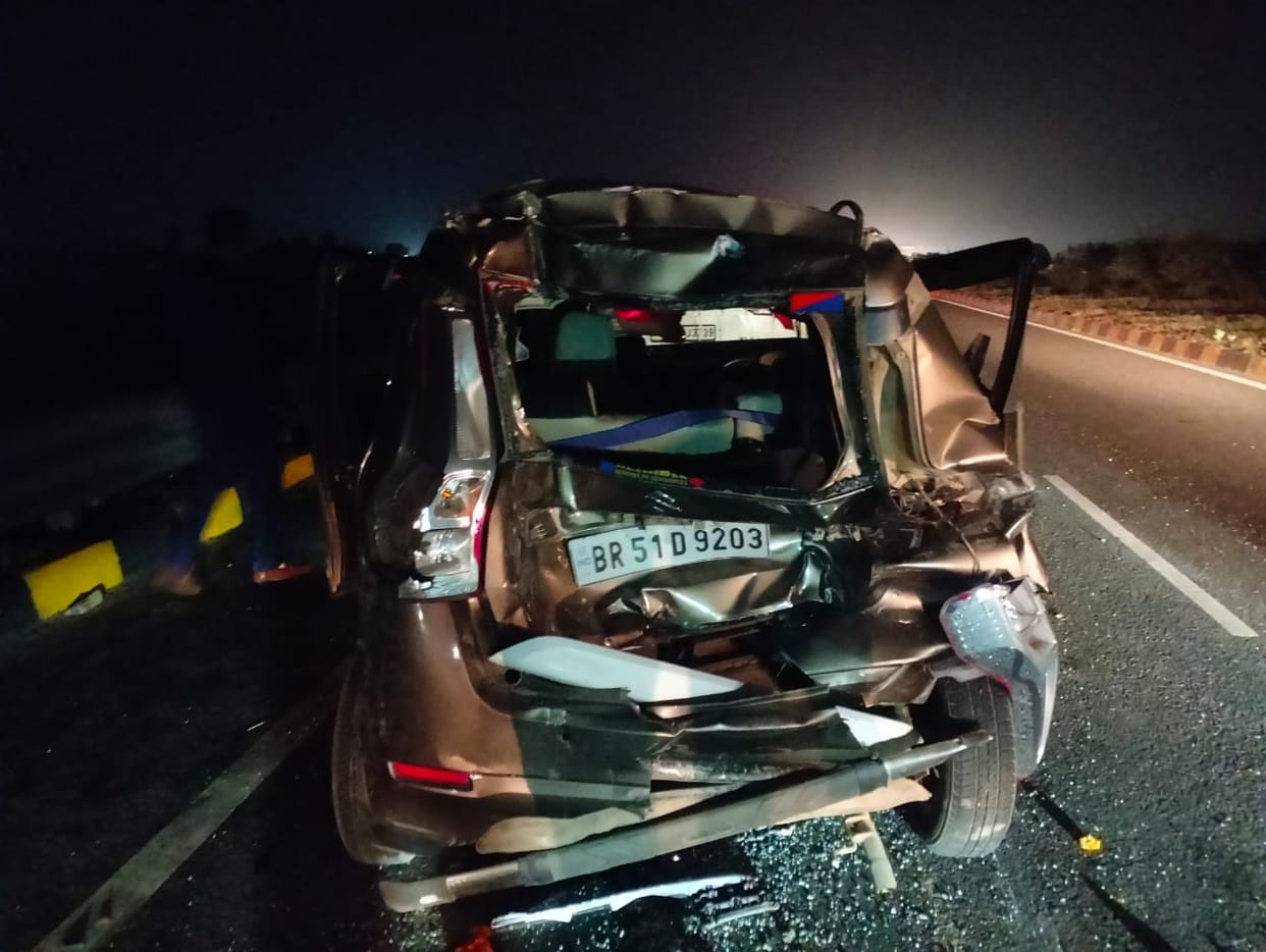 Three vehicles damaged in car collision, driver beaten up