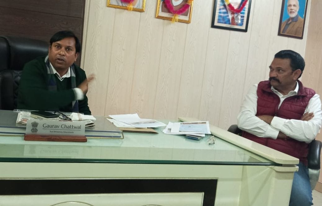 Illegal Mining: Heated altercation between MLA and SDM