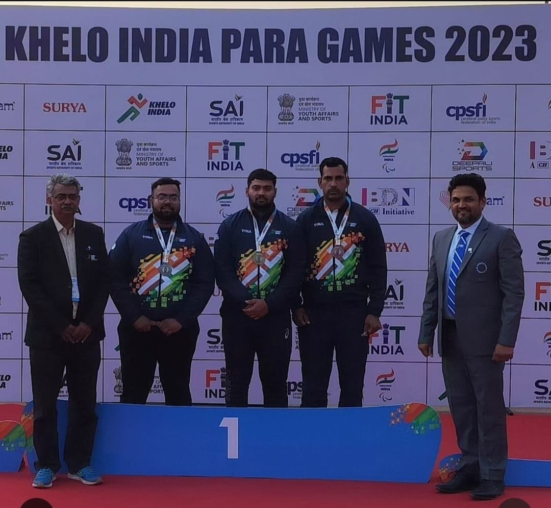 Mayank won silver medal in shot put in Para Games