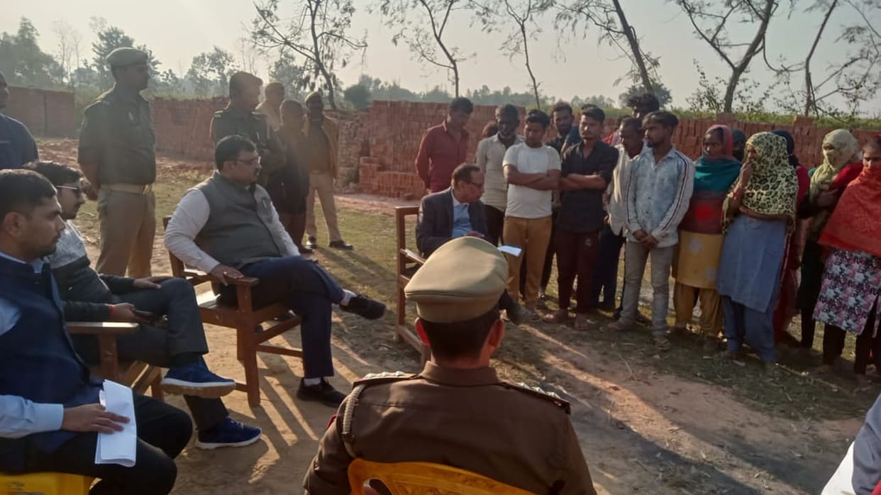 Contractor absconds after holding workers hostage at brick kiln