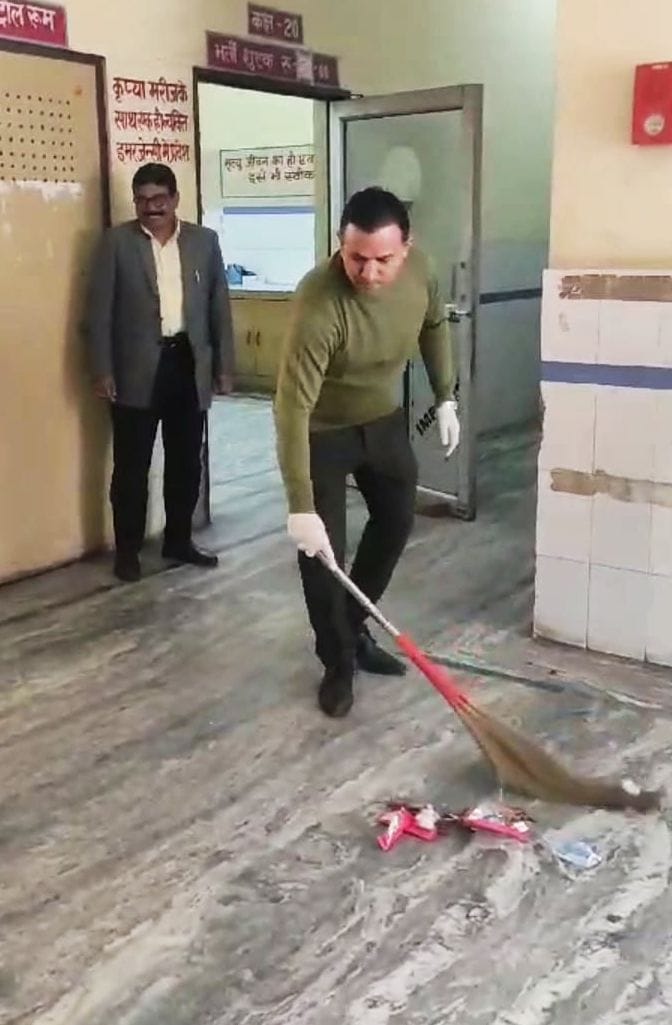 Doctors had to clean the hospital themselves
