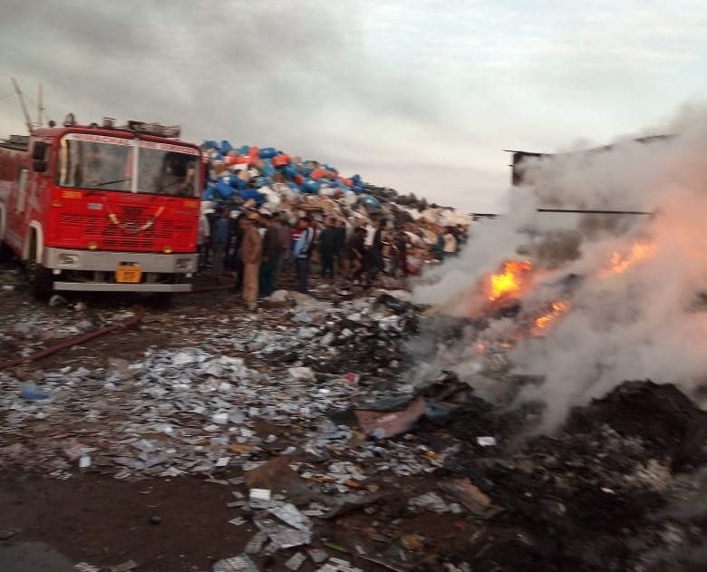 Fire breaks out in scrap warehouse in Lohar Bated, loss of Rs 25 lakh