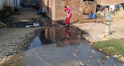 Budaun News: दर्जा नगर पंचायत का, सुविधाएं गांव जैसी भी नहीं Status of Nagar Panchayat, facilities are not even like village.