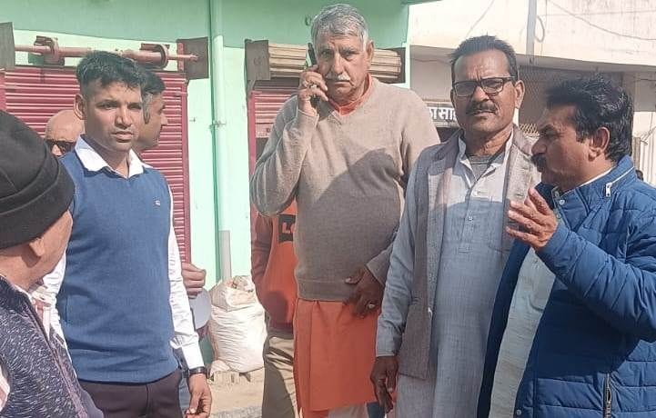 MP Dharmbir Singh inspected the construction of railway overbridge