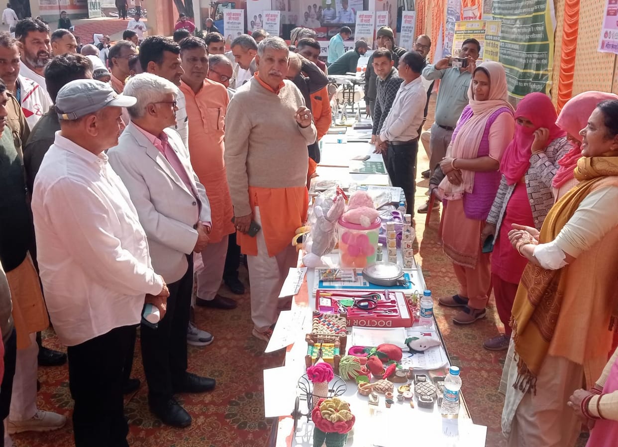 Prime Minister Narendra Modi boosted the enthusiasm of the participants of Vikas Bharat Sankalp Yatra