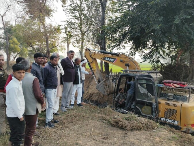 Hathras News: विधायक गुड्डू चौधरी ने दी चेतावनी, हरकत में आया सिंचाई विभाग