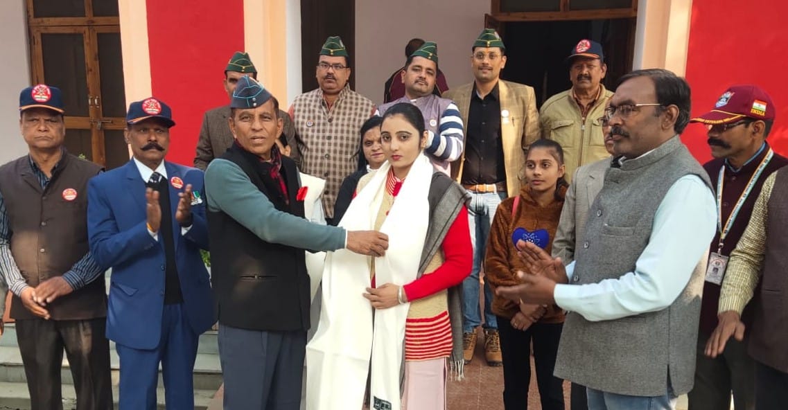 Ex-servicemen celebrated Vijay Diwas, brave women honored