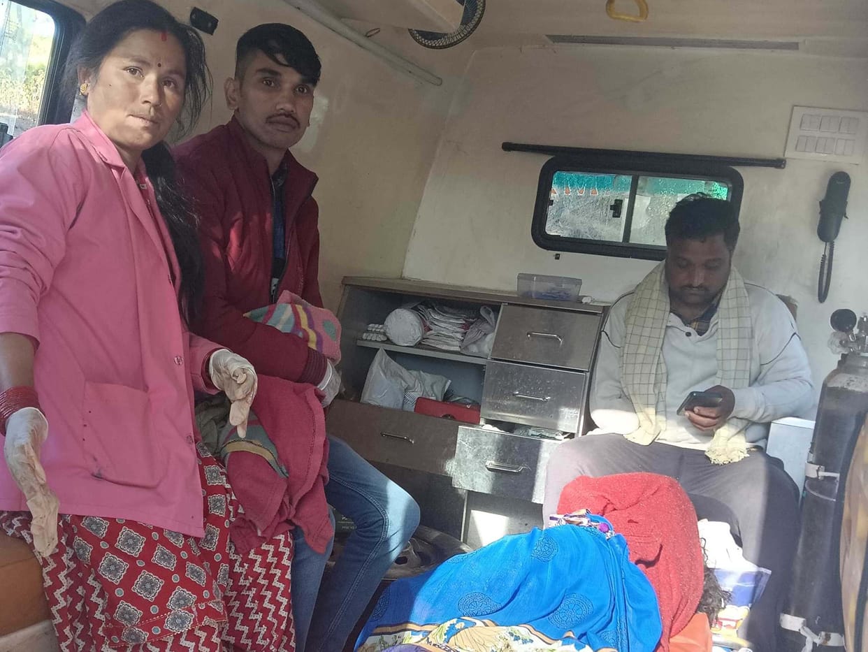Pregnant woman reached by 3km dolly, baby born in ambulance