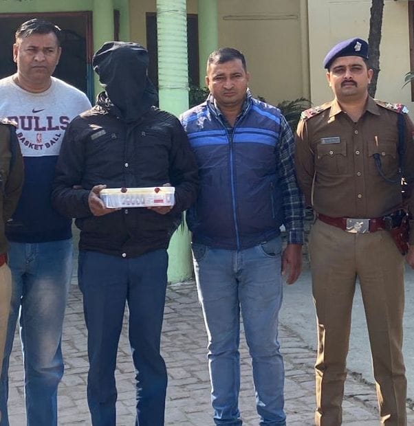 Drug smuggler arrested with banned medicines