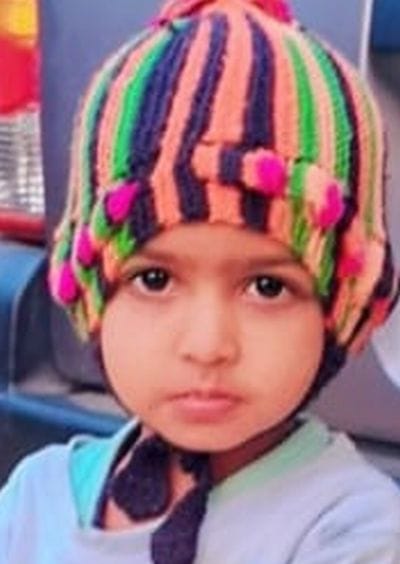 Girl dies due to collision with tempo