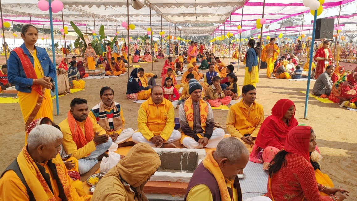 Gayatri Mantra awakens sleeping powers: Dr. Chinmay Pandya