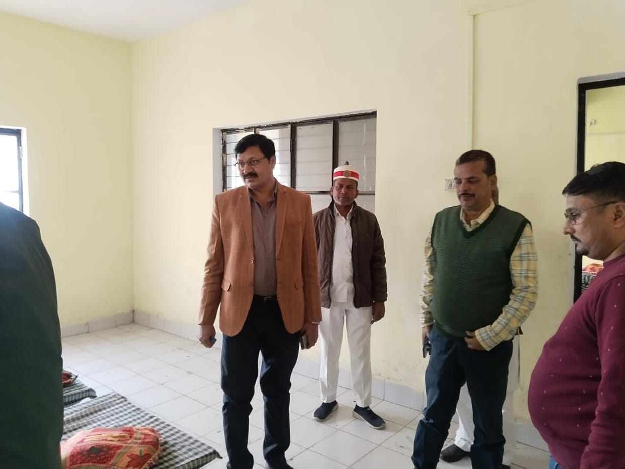 Night shelter in Tamkuhi found closed during SDM's inspection, arrangements inadequate in Sewrahi