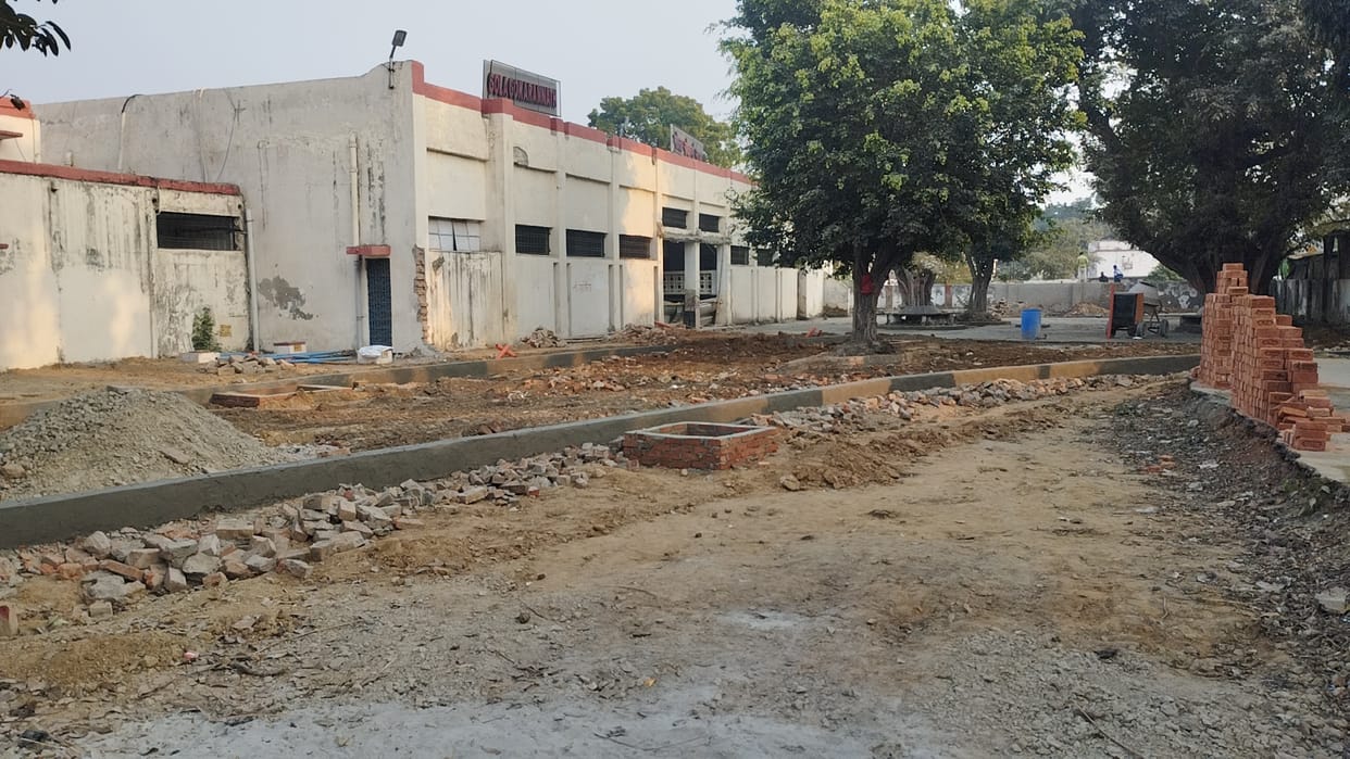 Chhoti Kashi railway station will be improved on the lines of airport