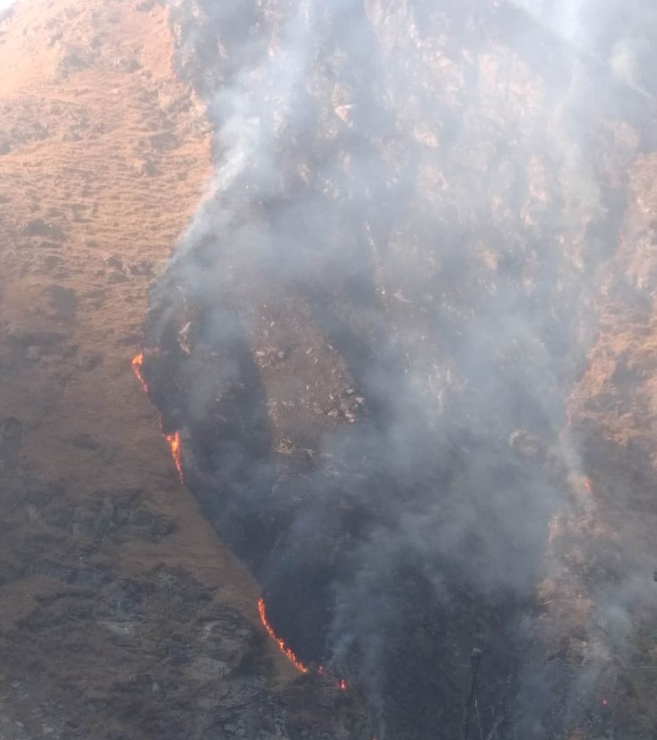 The fire raging in the forests of Chamba is not showing signs of calming down.