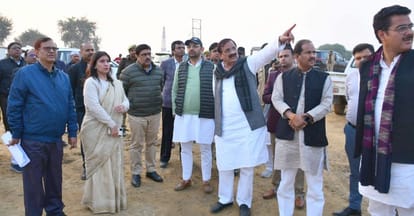 Accelerate the construction of Ganga Expressway and Industrial Corridor