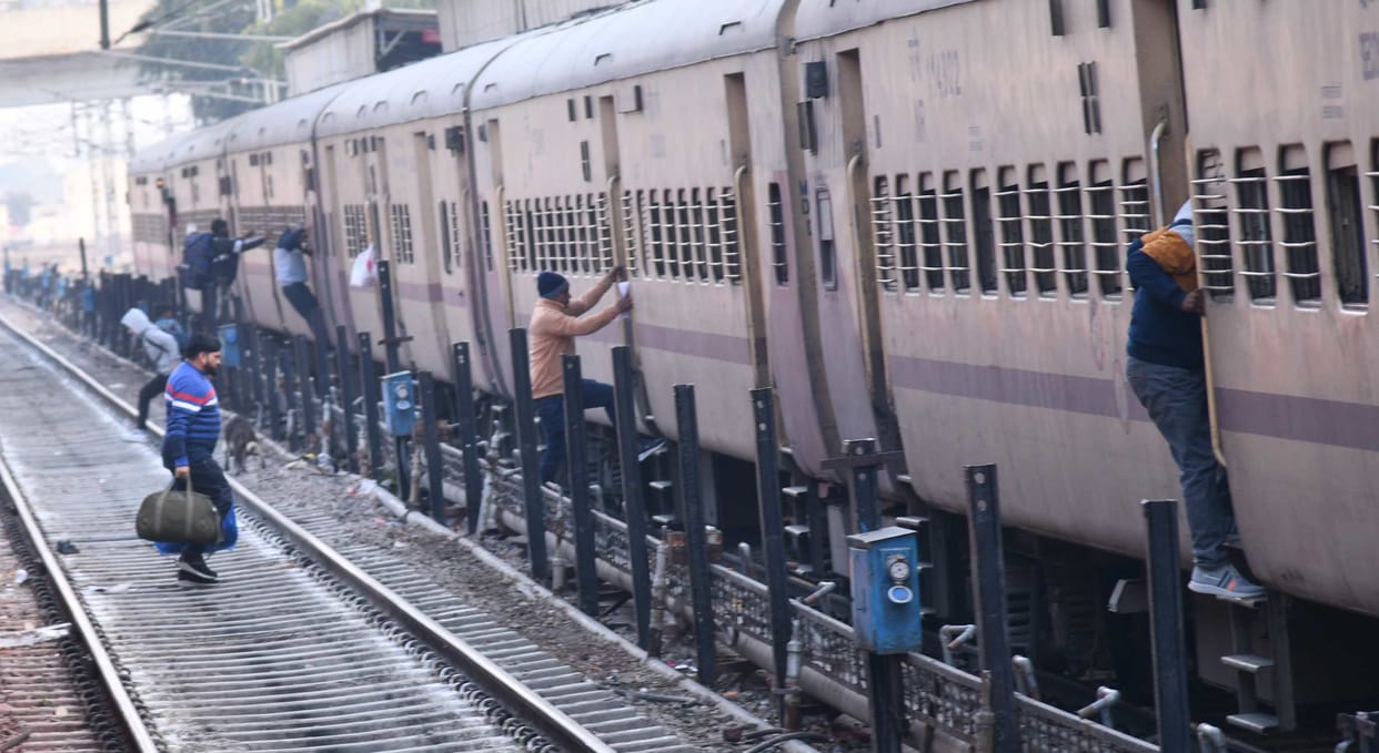Railway GM did not seem satisfied with the work of loco pilot