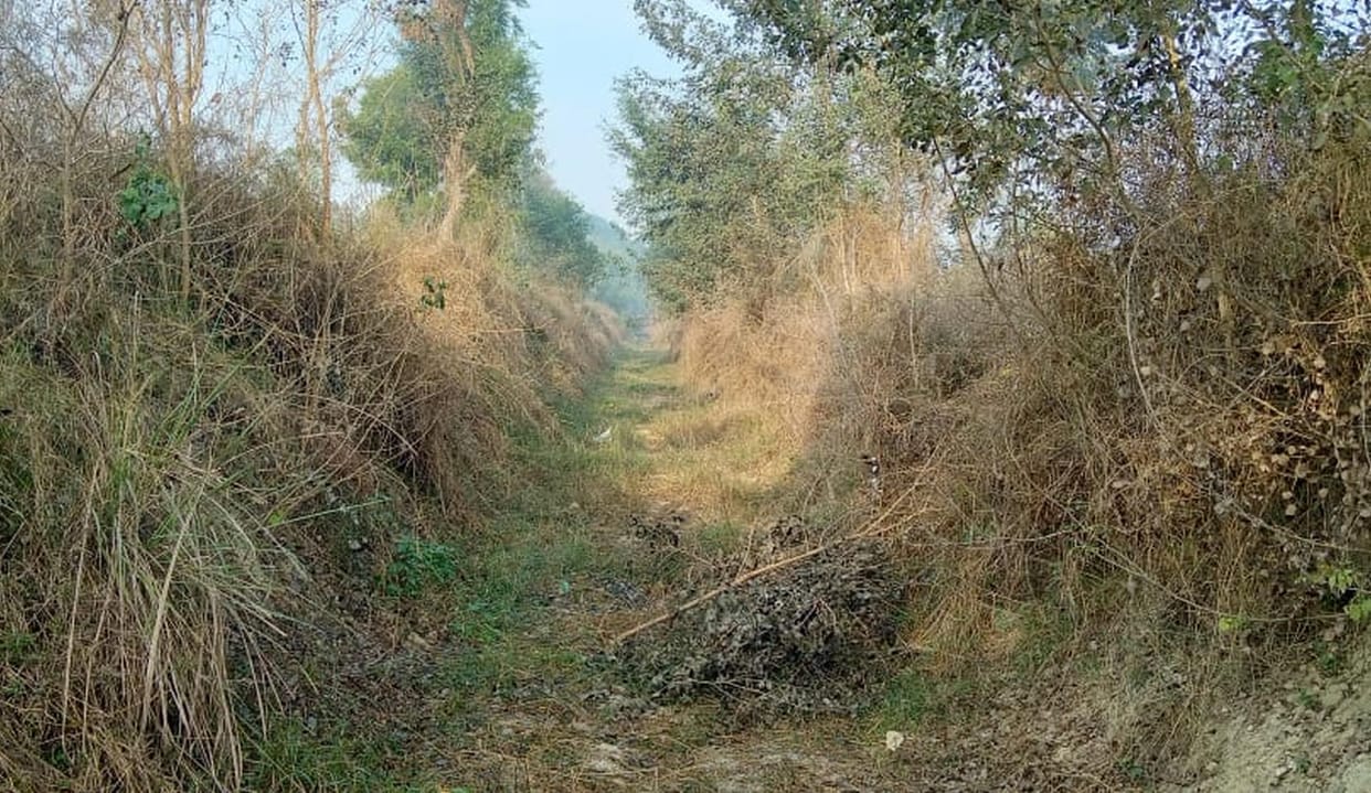 Farmers angry over incomplete cleaning of Jahangirganj Rajwaha