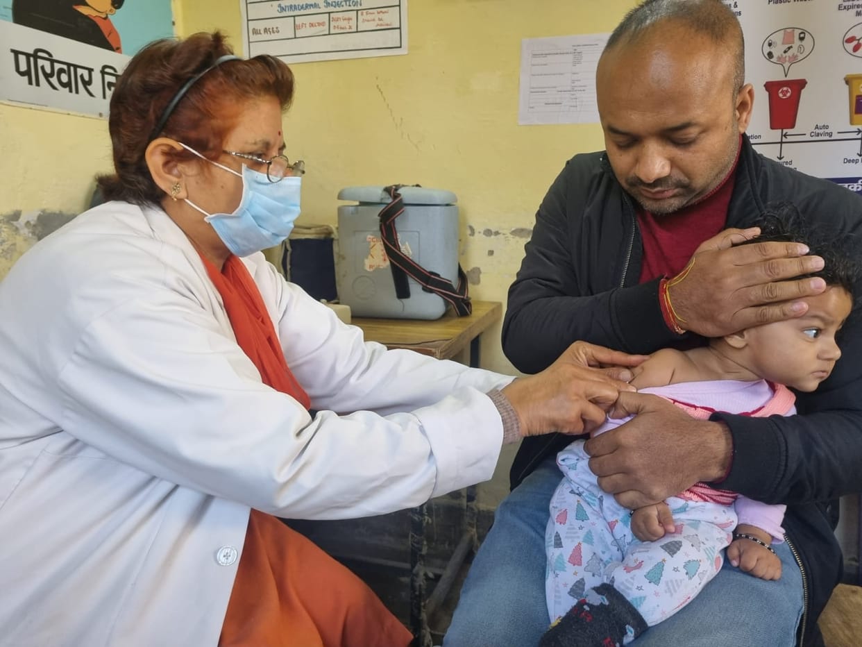43 children and woman vaccination done in nahan medical college