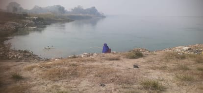 If flood control work is not started soon, Sharda river will wreak havoc again.