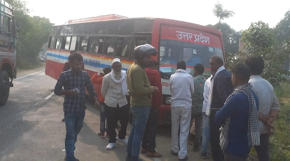 The steering lock of the bus carrying the wedding procession broke, 50 wedding guests narrowly escaped.