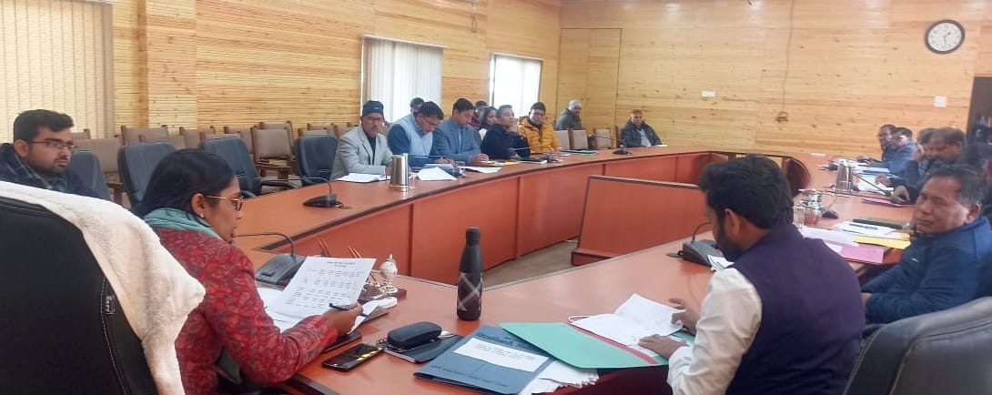 Create proposals for eco-tourism and new tourist destinations