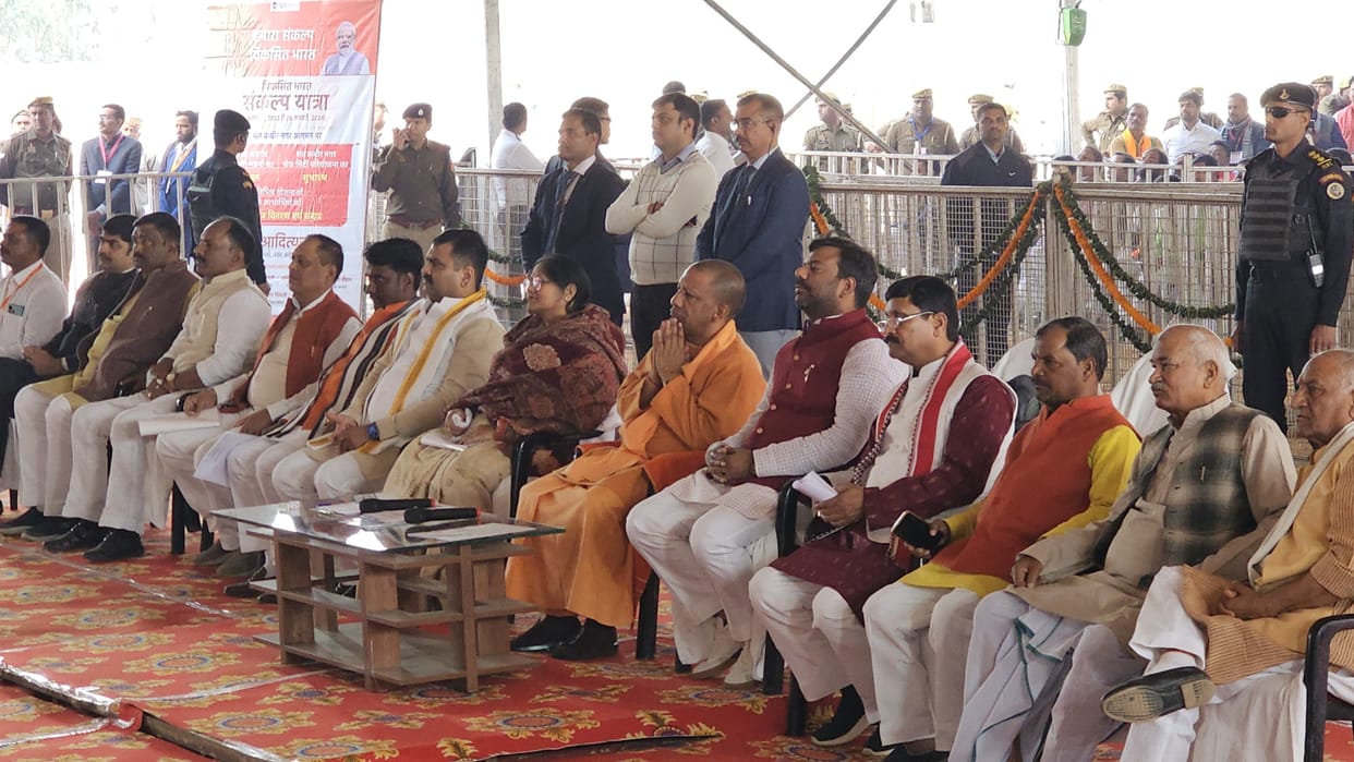 cm told to give cylinder in holi