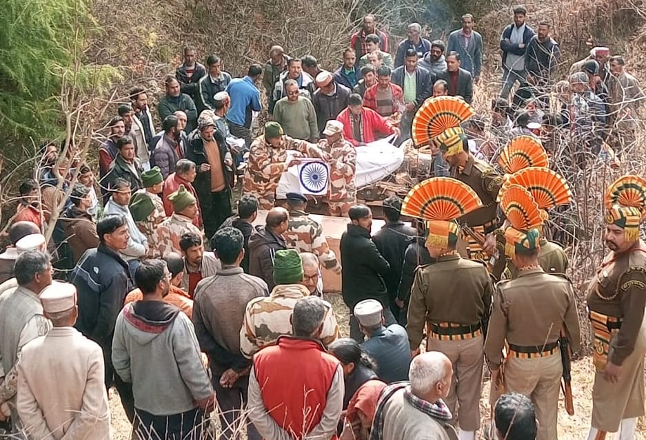 Jawan Hem Raj cremated with military honors