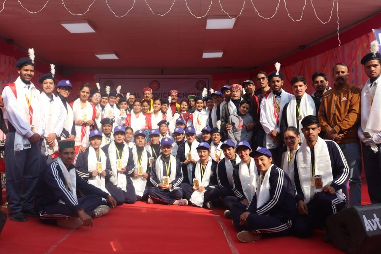 Absorb the information given in the camp: Dr. Jogindra