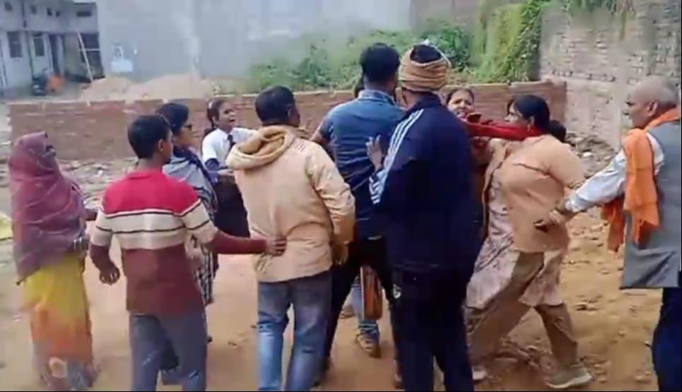 The wife of an army sergeant who had come to get the construction done on the orders of DM, was beaten up.