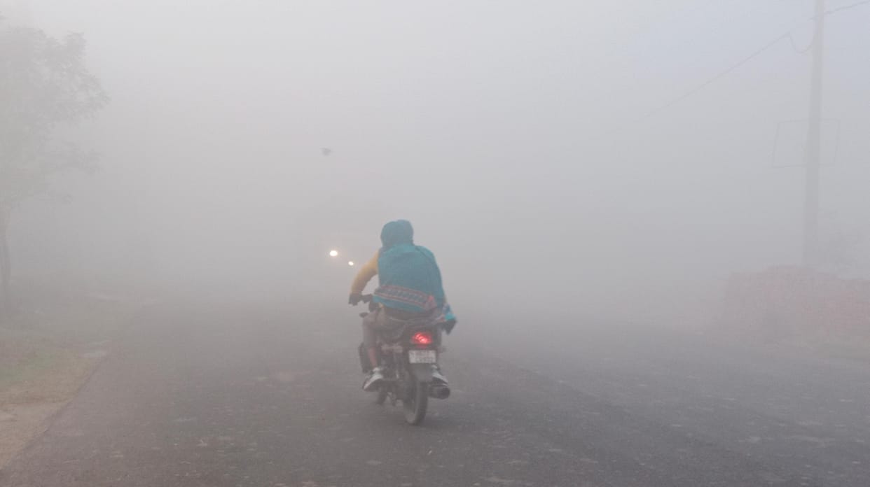 AQI 424...eye irritation, difficulty breathing