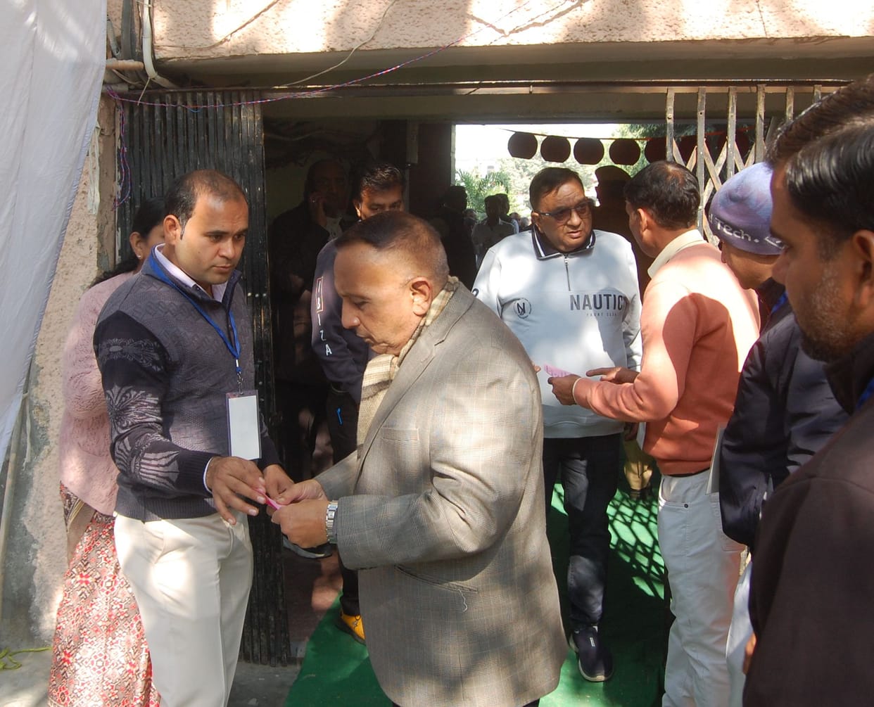 Rajiv becomes head of Hindu organization after defeating former head