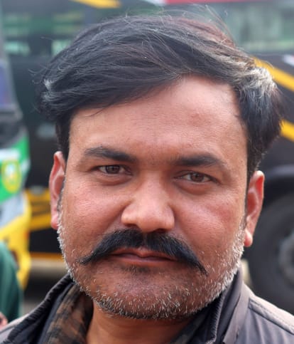 Passengers lost their way due to bus seizure, conductor did not even return the money